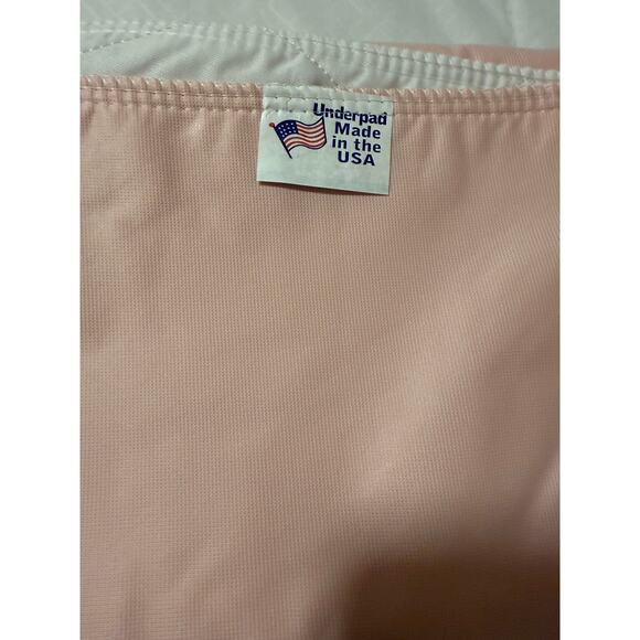 Reusable Washable Dog Pee Pad 4 Pack, Pink Waterproof. Pet Made in USA Cardinal - Picture 10 of 10